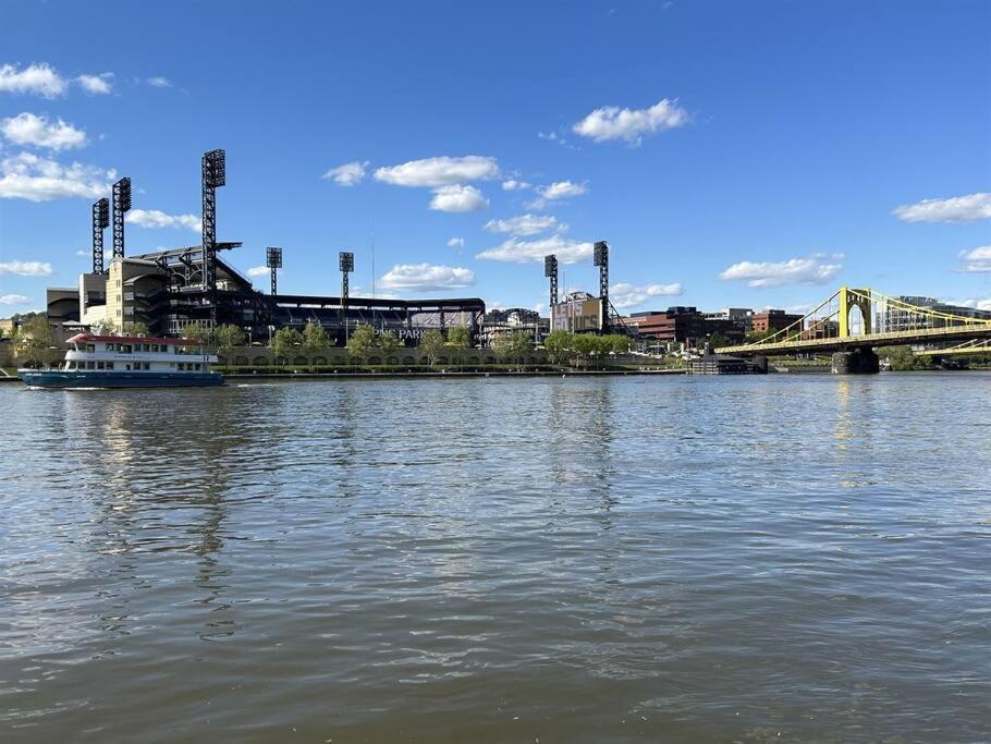 Sweeping Stadium Views Wonderfully Located 24-7 Parking Gym Lounge 피츠버그 외부 사진