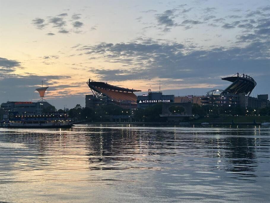Sweeping Stadium Views Wonderfully Located 24-7 Parking Gym Lounge 피츠버그 외부 사진