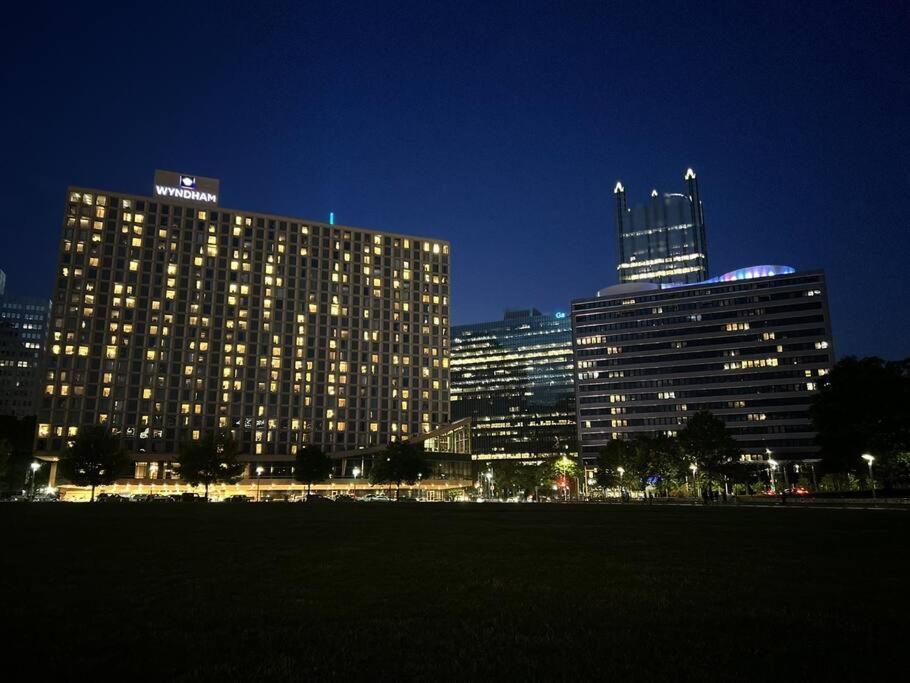 Sweeping Stadium Views Wonderfully Located 24-7 Parking Gym Lounge 피츠버그 외부 사진